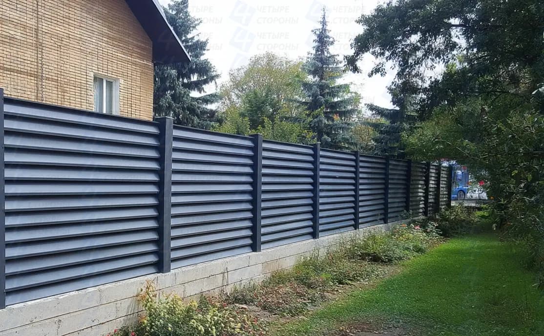 Забор-жалюзи из стеклопластика для бассейнов и влажных зон